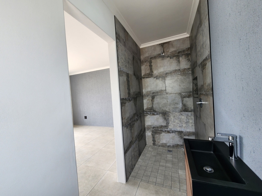 3 Bedroom Property for Sale in Country Club Western Cape